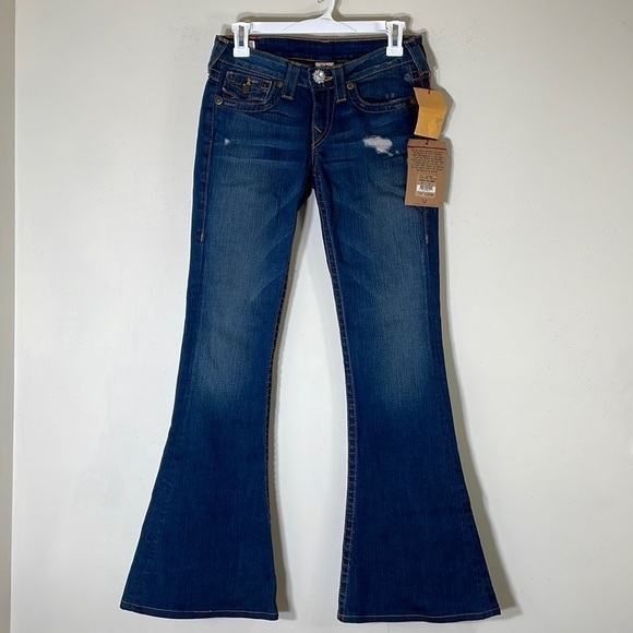 NWT. True Religion Rancher Raegan Reclaimed Flare Leg Jeans Women’s-27. - Picture 2 of 16